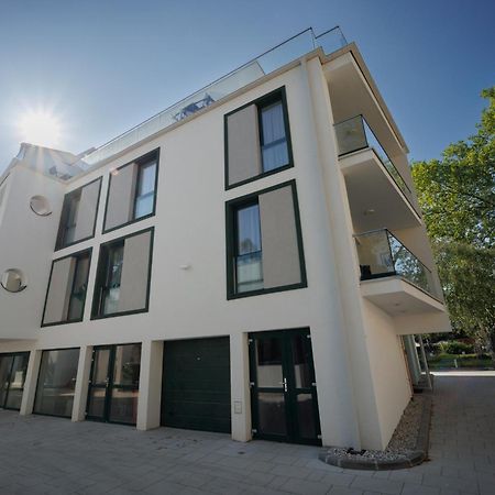 Villa Bauhaus Wellness Apartman 202 Siófok Esterno foto