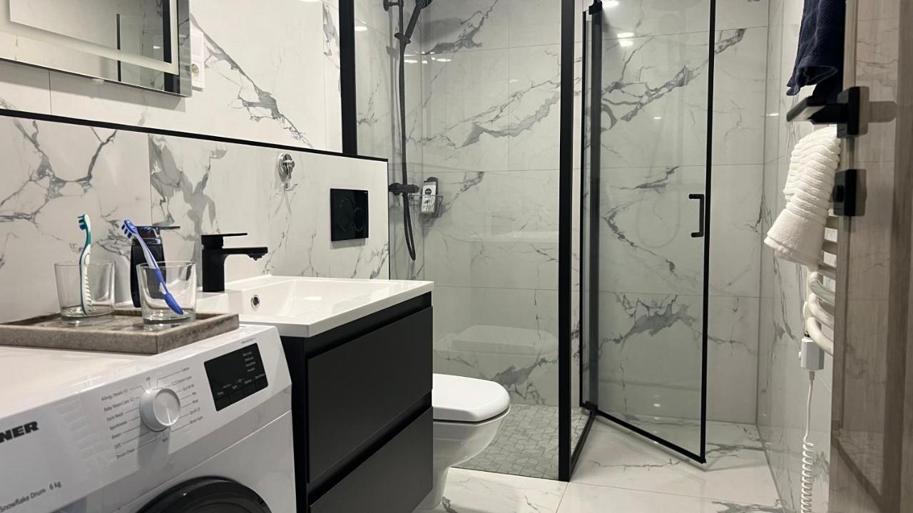 Villa Bauhaus Wellness Apartman 202 Siófok Esterno foto