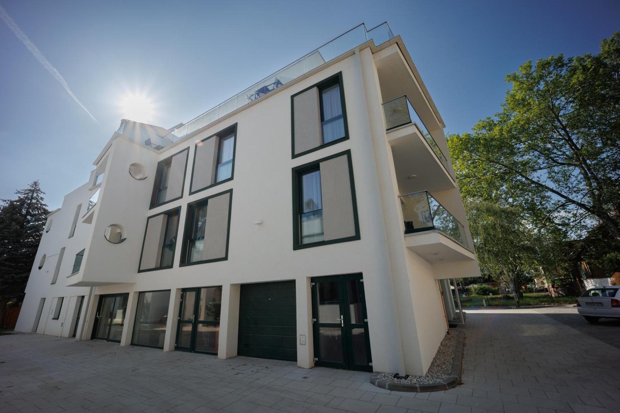 Villa Bauhaus Wellness Apartman 202 Siófok Esterno foto
